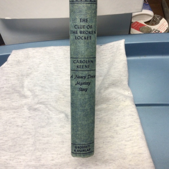 Vintage NANCY DREW book - Picture 3 of 3